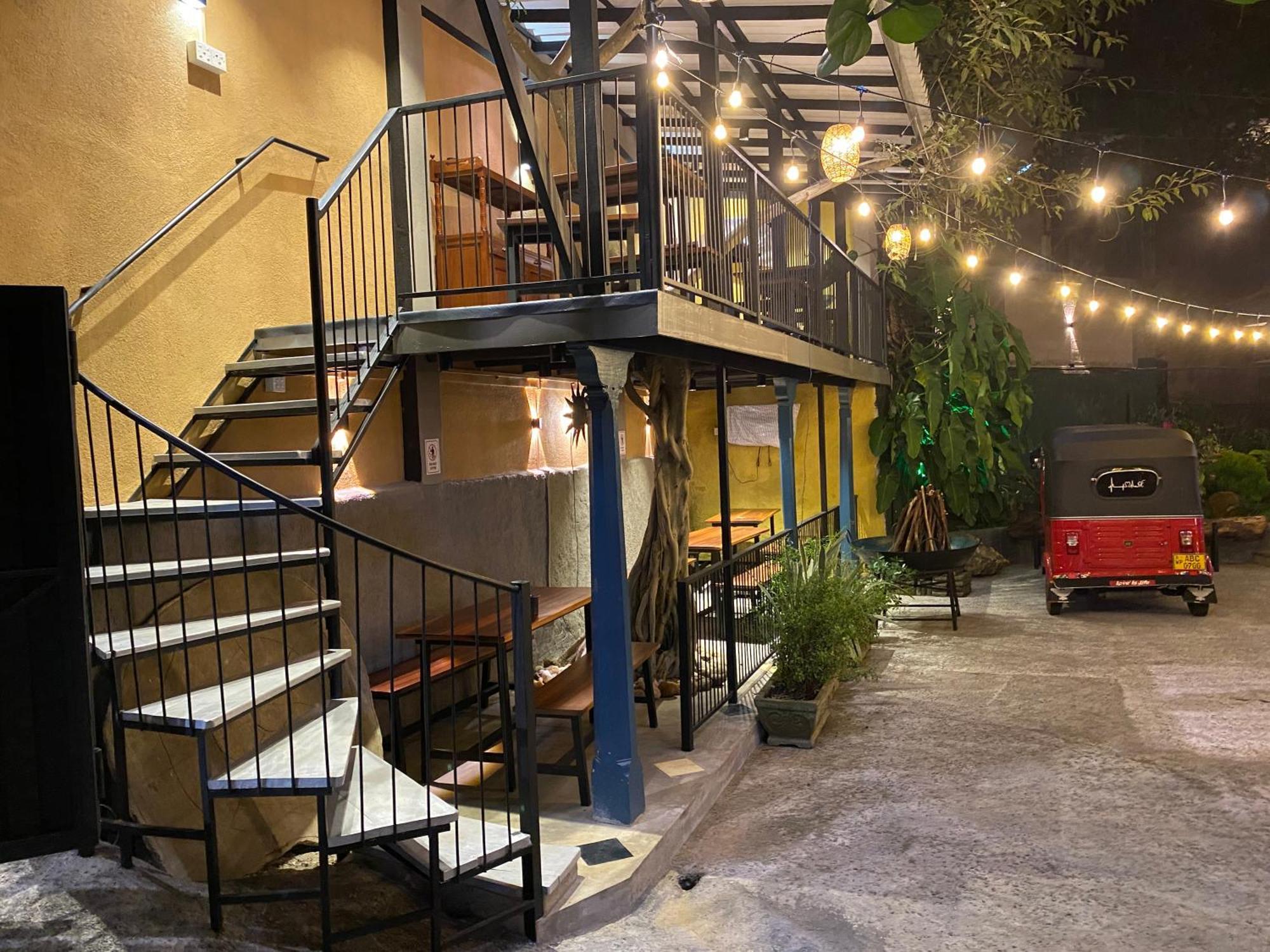 Settle Inn Tourist Lodge Kandy Eksteriør bilde